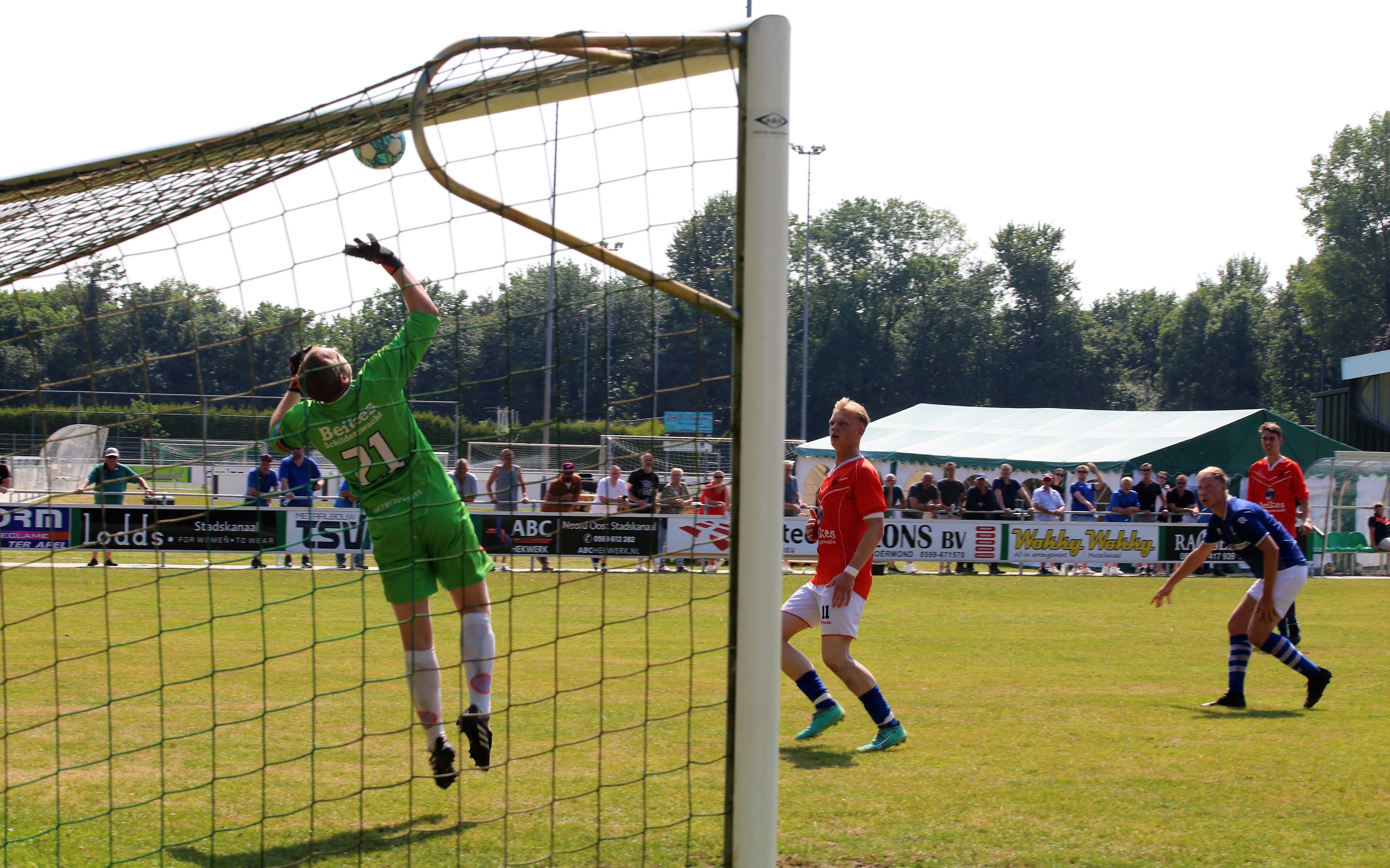 Effectief Onstwedder Boys wint beslissingsduel van beter voetballend